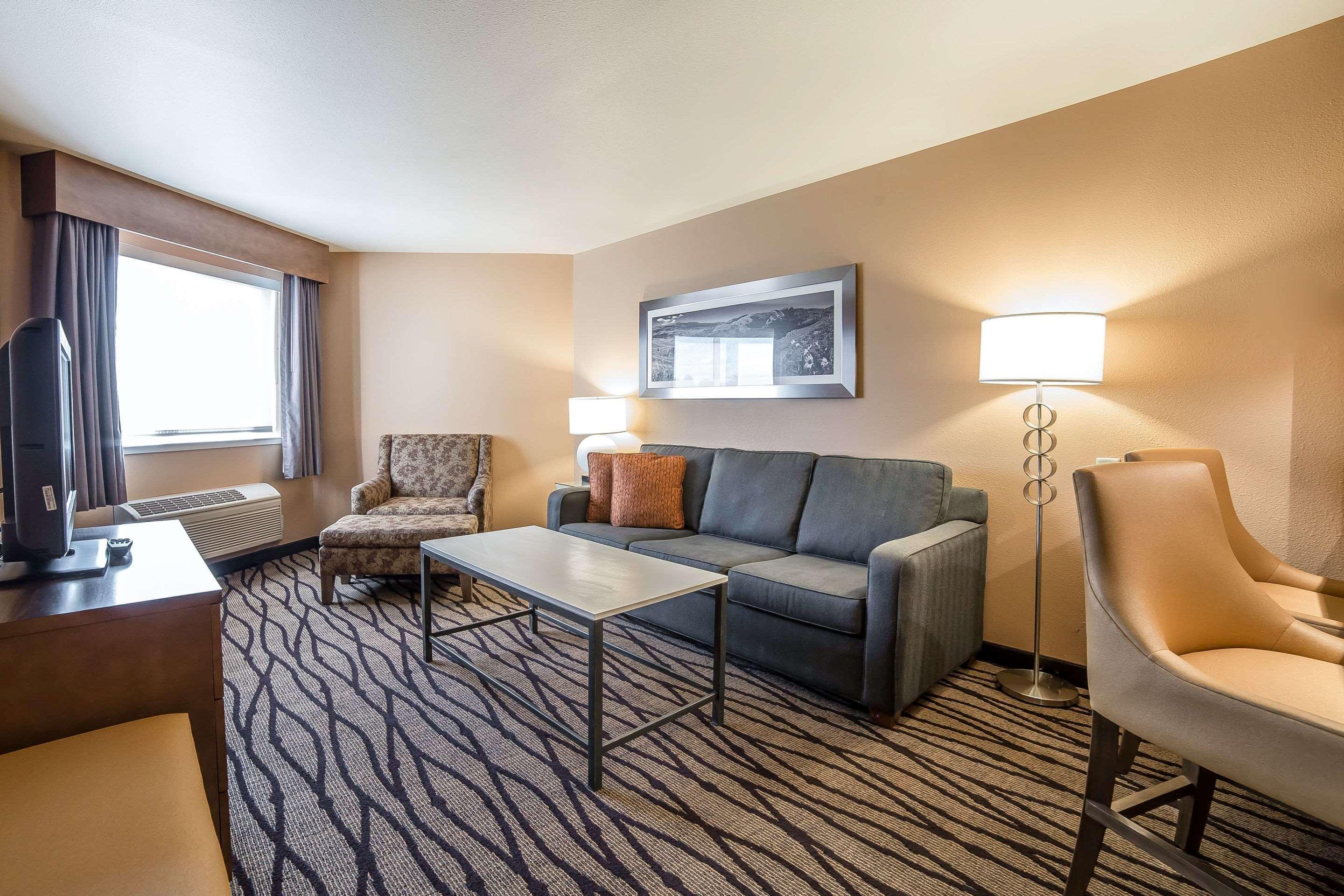 גרייט פולס Comfort Inn & Suites Market - Airport מראה חיצוני תמונה