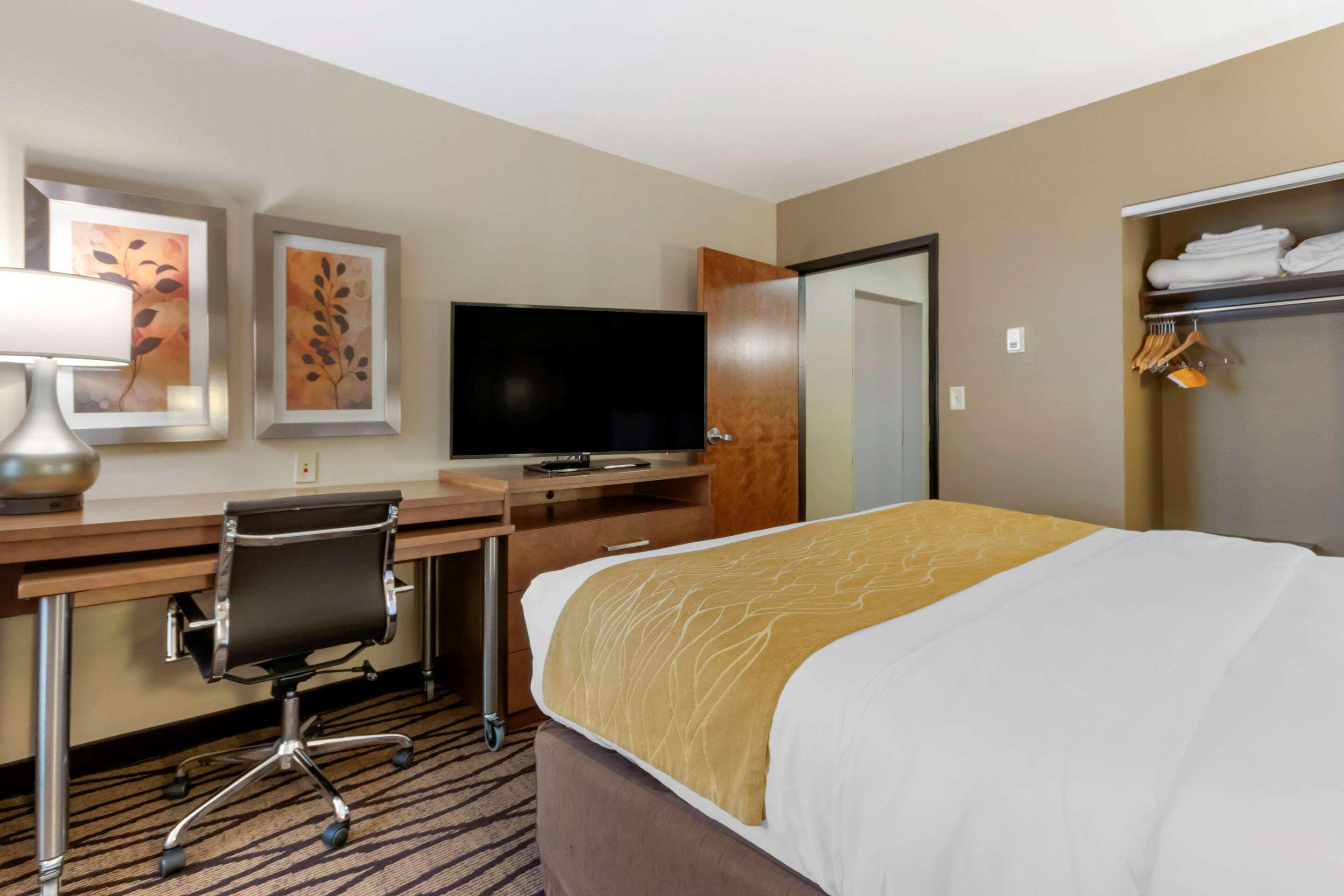 גרייט פולס Comfort Inn & Suites Market - Airport מראה חיצוני תמונה