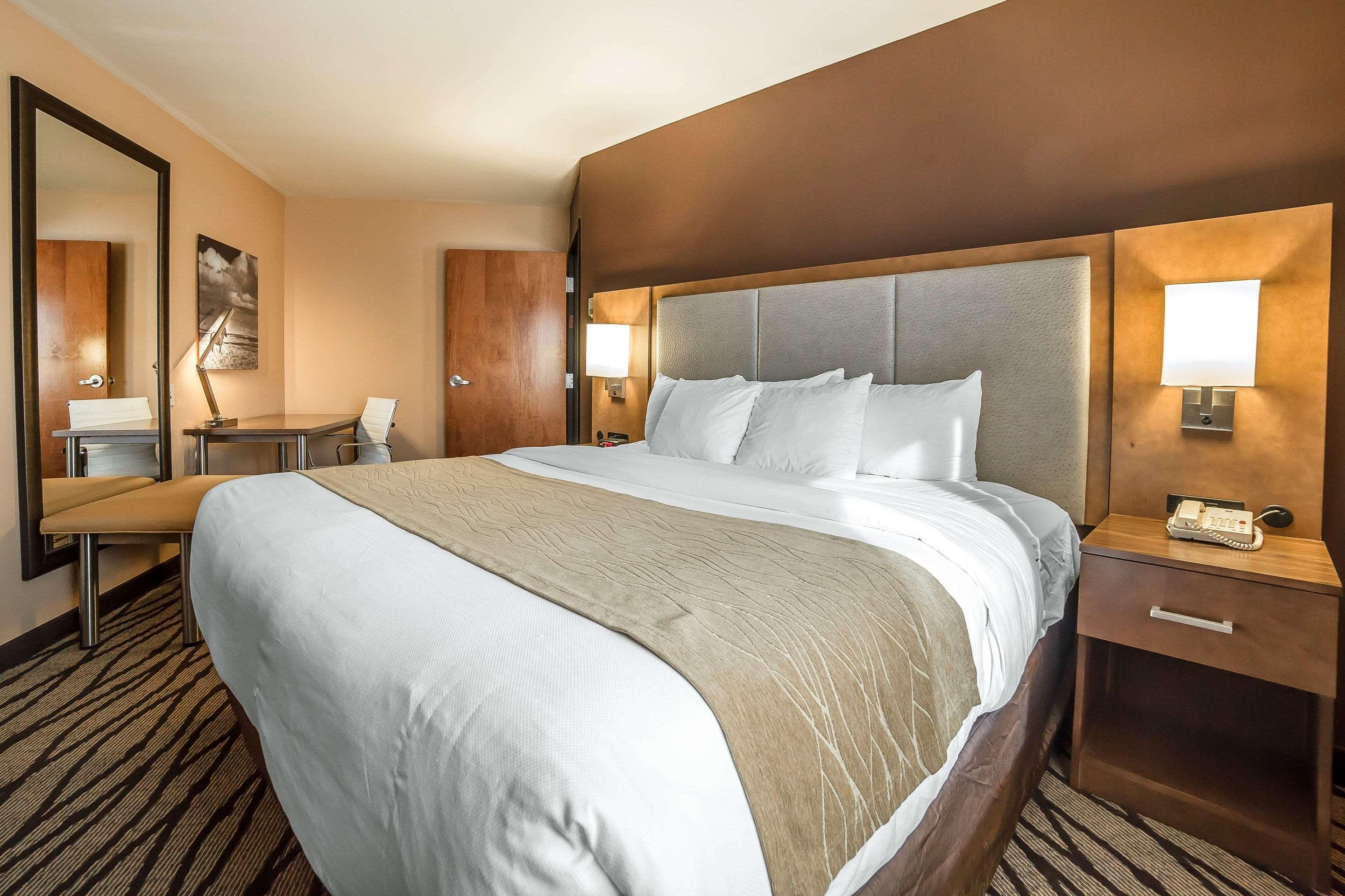 גרייט פולס Comfort Inn & Suites Market - Airport מראה חיצוני תמונה