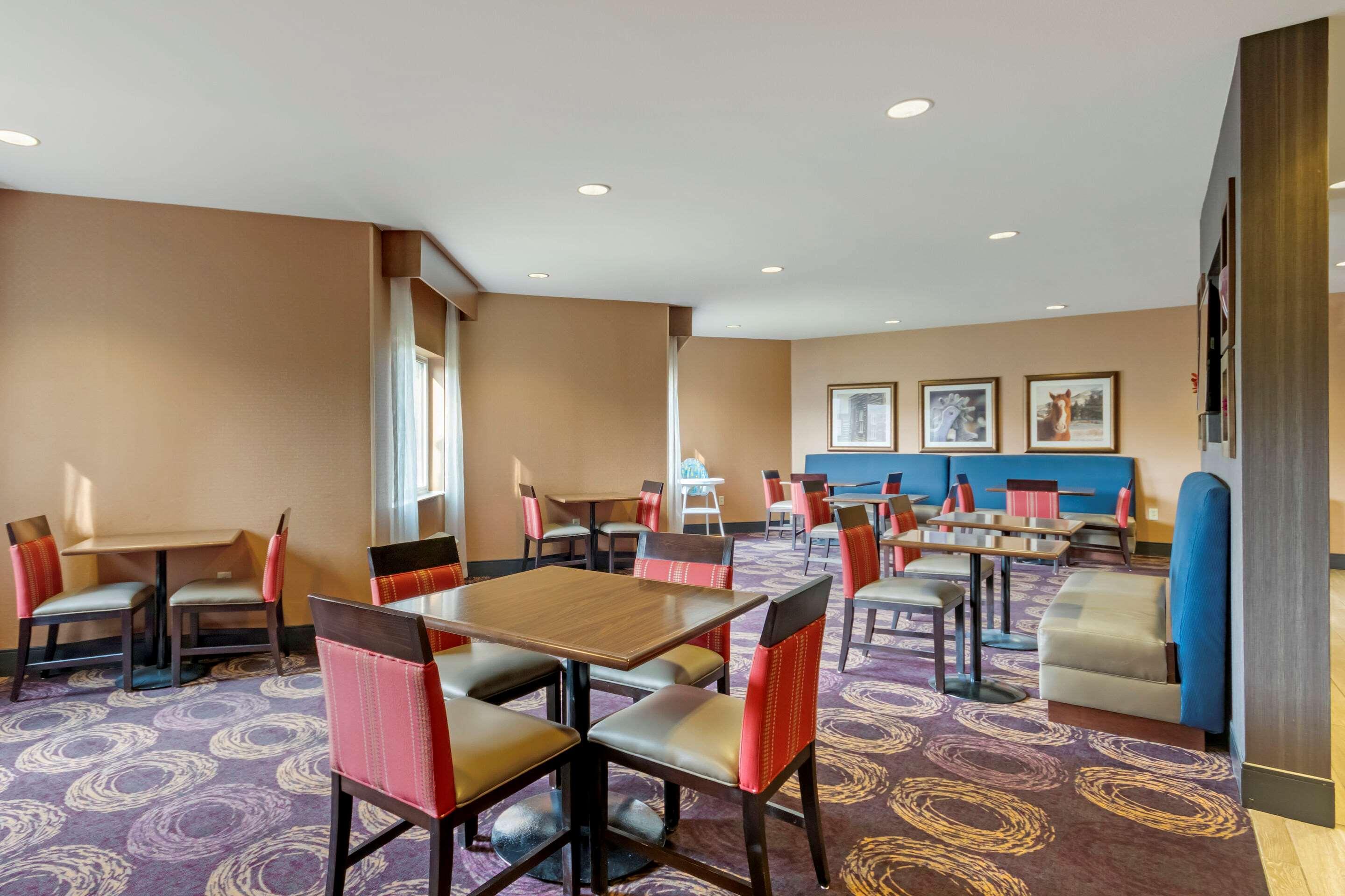 גרייט פולס Comfort Inn & Suites Market - Airport מראה חיצוני תמונה